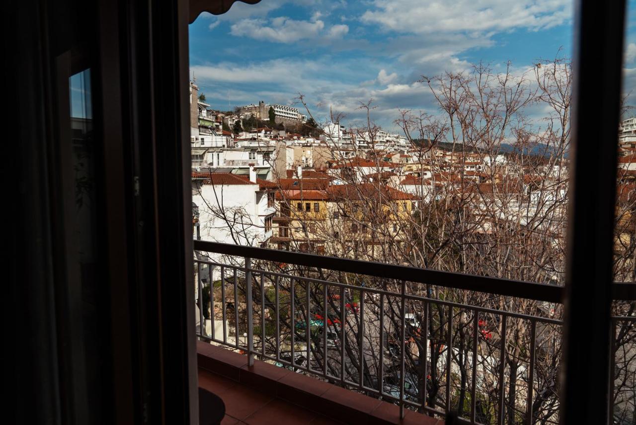 Cozy Place Near Historic Center Солун Екстериор снимка