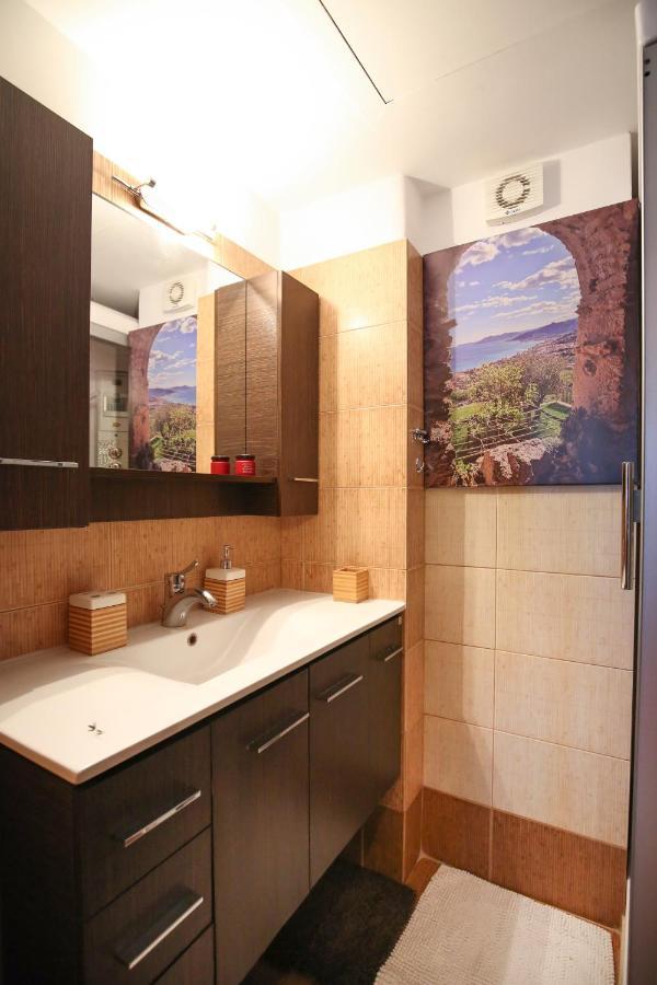 Cozy Place Near Historic Center Солун Екстериор снимка